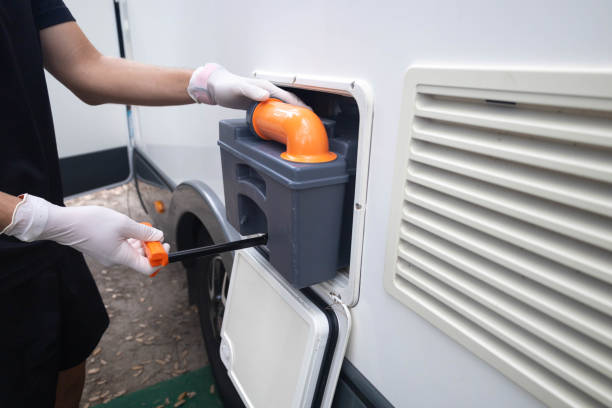 Portable Toilet Options We Offer in Roosevelt Park, MI